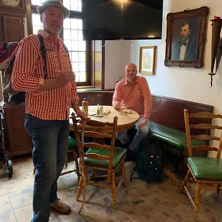 Drei Kronen Szálloda 3*